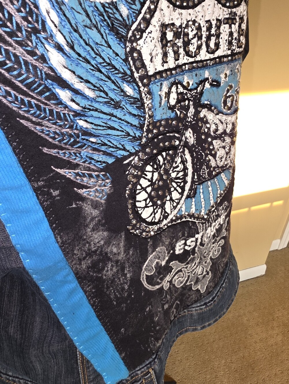 HAND CRAFTED Jean Jacket UPCYCLED Blue Jean Jacket Black Graphic Tee Size 18 - Picture 5 of 13